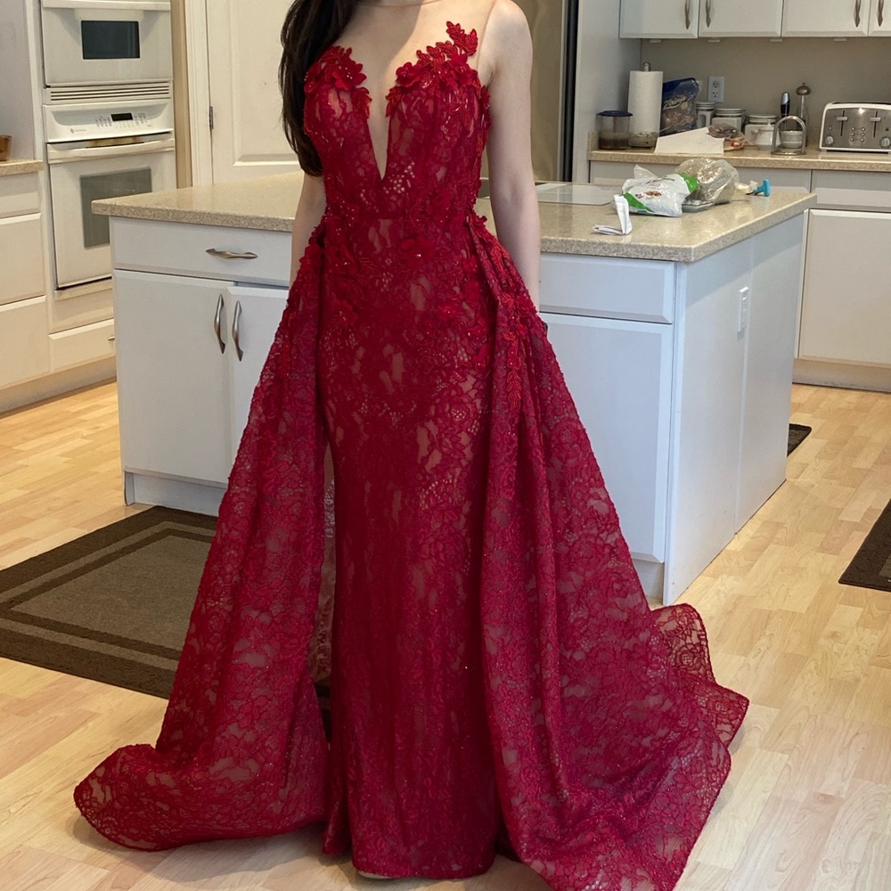 Red Tarik Ediz size 4 dress. Detachable overskirt. Pageant, prom, evening gown